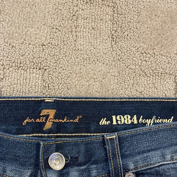 7 for all mankind boyfriend Jean size 31 worn once, whispered denim - Picture 2 of 12